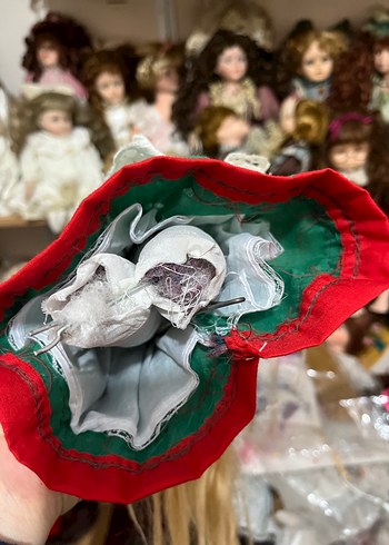 Beyaz Elbiseli Geleneksel Kız Bebek - Görsel 4