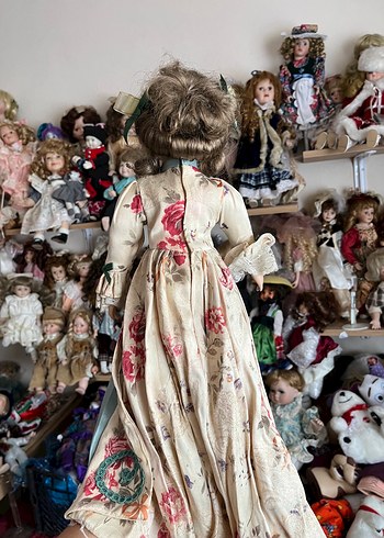 Bej Pastel Renkli Elbiseli porselen Bebek - Görsel 4