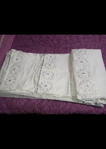 Nakışlı Beyaz Gri Yatak Örtüsü Seti - Görsel 2