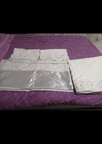 Nakışlı Beyaz Gri Yatak Örtüsü Seti - Görsel 4