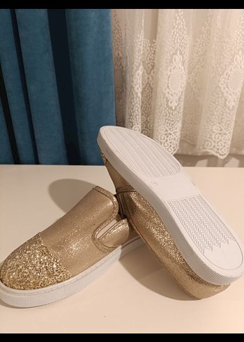 kadınlar için Parlak Altın Simli Loafer - Görsel 3