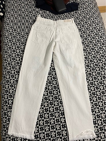 34 Beden Pull and bear jean