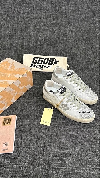 GOLDEN GOOSE DELUXE GÜMÜŞ