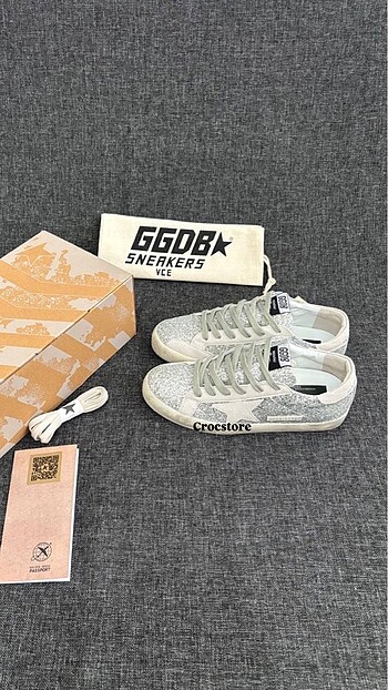 37 Beden GOLDEN GOOSE DELUXE FULL SİMLİ GÜMÜŞ
