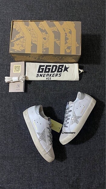GOLDEN GOOSE DELUXE GÜMÜŞ