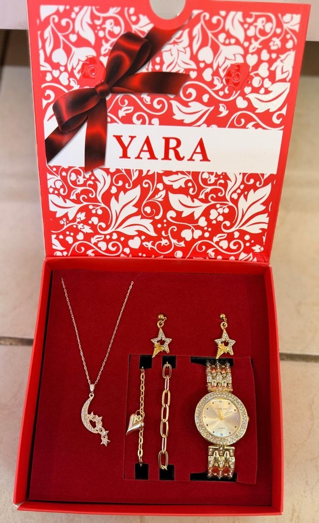 Altın Renkli Zincir Detaylı Kadın Takı Seti - Görsel 5