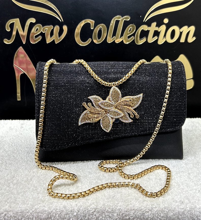 Zincir Detaylı Beyaz Kadın Abiye Çanta - Görsel 4