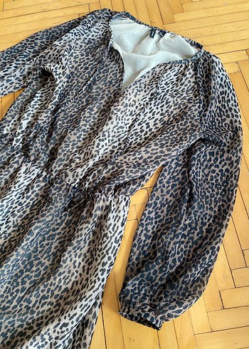 m Beden Mango Leopar Desenli V Yaka Plaj Elbisesi