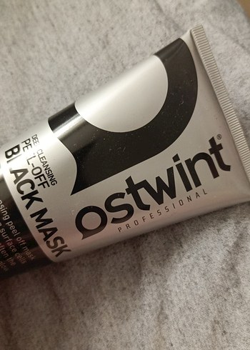 Ostwins Derin Temizleyici Siyah Maske 150ml - Görsel 3