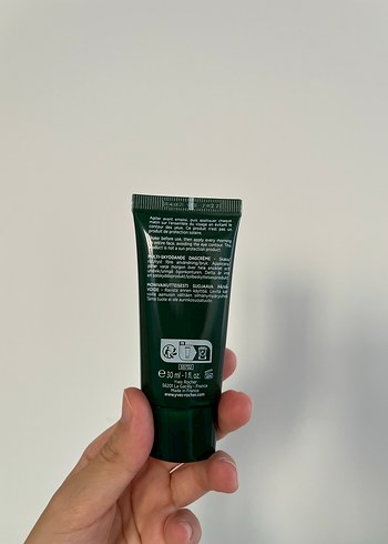 Yves Rocher Yves Rocher Elixir Botanique Leke Karşıtı 50SPF Yüz Güneş Kremi