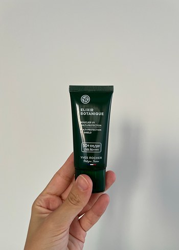 Beden Renk Yves Rocher Elixir Botanique Leke Karşıtı 50SPF Yüz Güneş Kremi