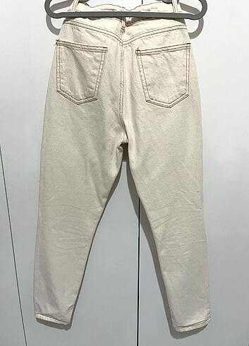 Trendyol & Milla TRENDYOLMİLLA EKRU YÜKSEK BEL SLİM MOM JEANS TWOSS23JE00094