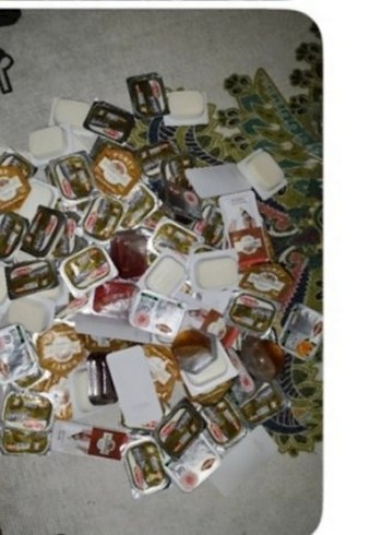 Çeşitli Çok Renkli Tek Kullanımlık Gıda Kapları