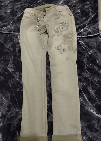 Diğer Tasli Cicekli Bej Denim Pantolon
