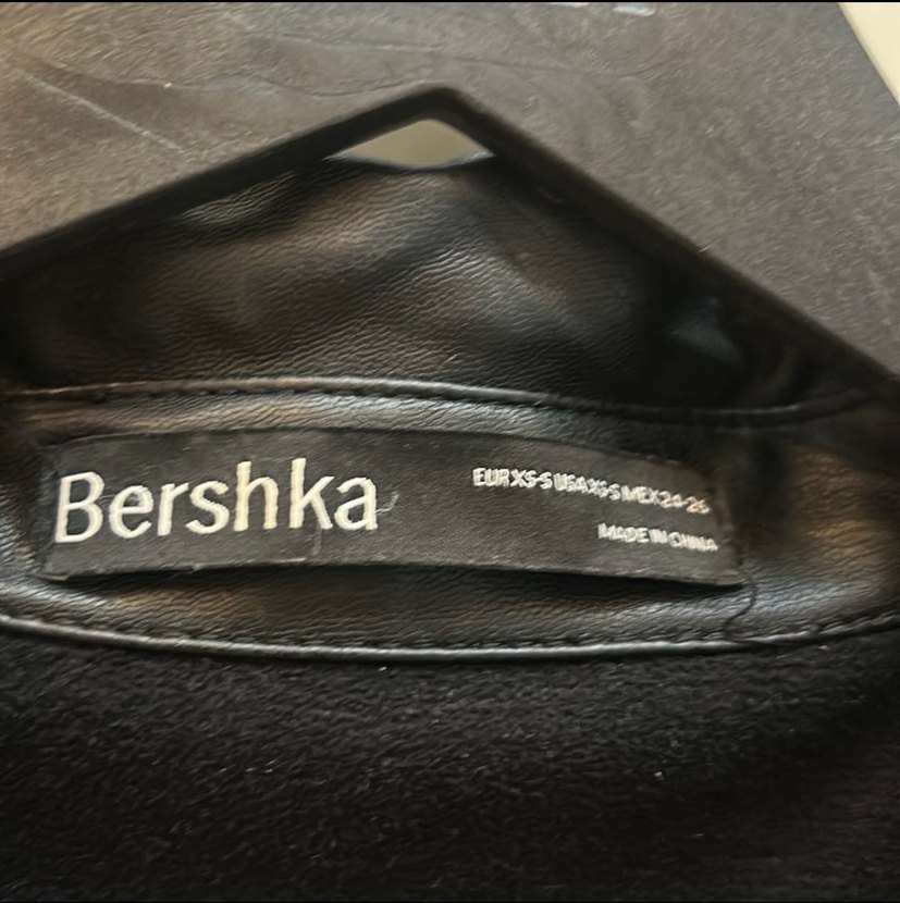 Düğmeli Siyah Deri Kadın Ceket - Görsel 3