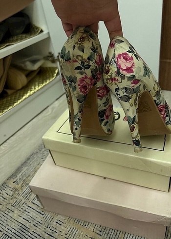 Çiçek Desenli Pastel Renkli Stiletto - Görsel 2
