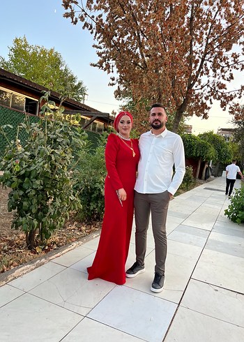 Uzun Kollu Kırmızı Tesettür Nişan Elbises
