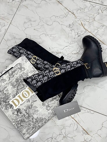 Dior Çizme