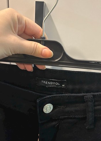 Siyah Rahat Kesim Midi Kot Pantolon - Görsel 4