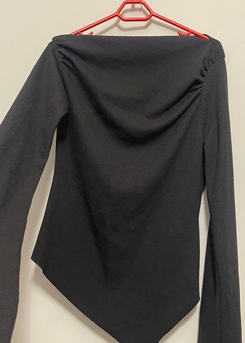 Siyah Drapeli yandan asimetrik  Kadın Bluz - Görsel 2
