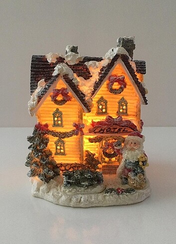 Yurtdışından Yılbaşı - Noel Temalı Işıklı Hotel