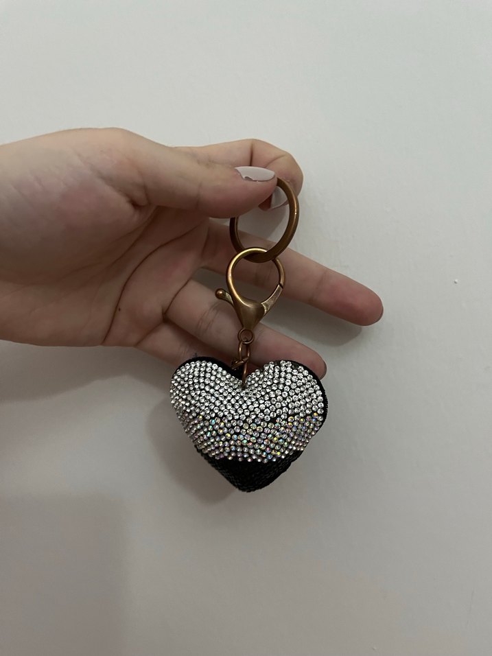 Siyah Taşlı Kalp Anahtarlık - Görsel 3