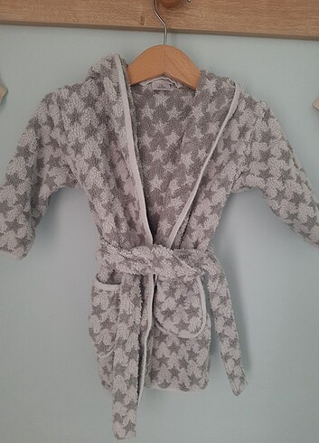 Zara bebek bornozu