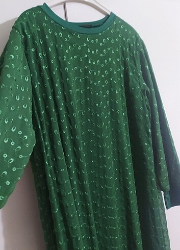 52 Beden Yeşil elbise 