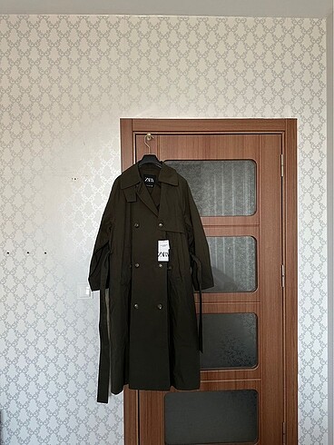 Zara ZW COLLECTION SU GEÇİRMEZ TRENÇKOT