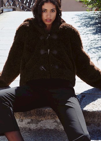 ZARA SUNİ KURK SÜSLÜ DÜĞMELİ CEKET