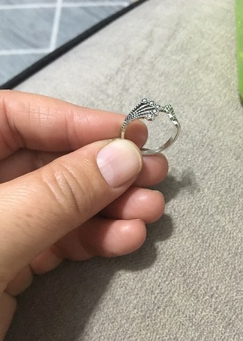 Diğer Gri Minimalist Kadın Yüzük Parlak Detaylı