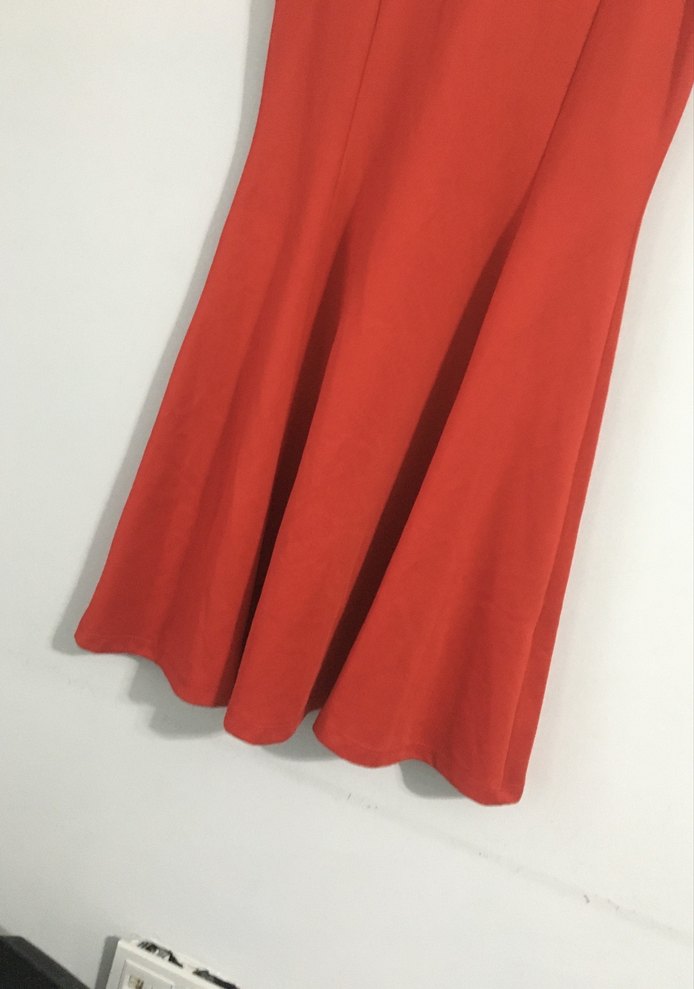 Kolsuz Kırmızı Midi Elbise - Görsel 2