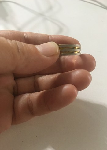 Altın Renkli Minimalist Yırtmaçlı Kadın Yüzük