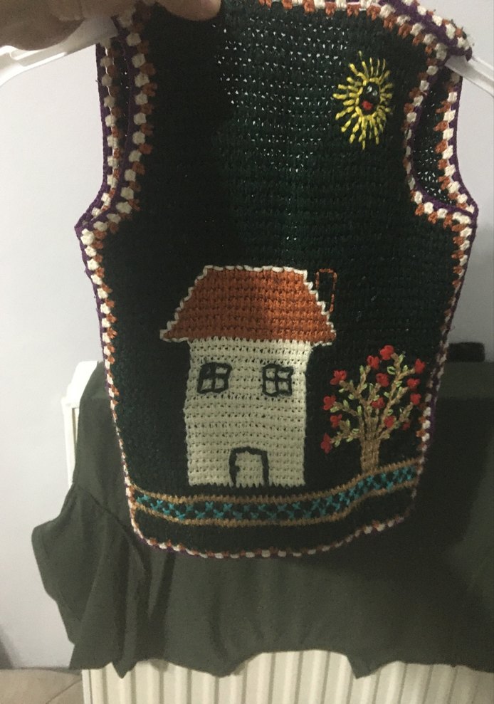 Nakışlı Çok Renkli Örgü Kız Yeleği - Görsel 3