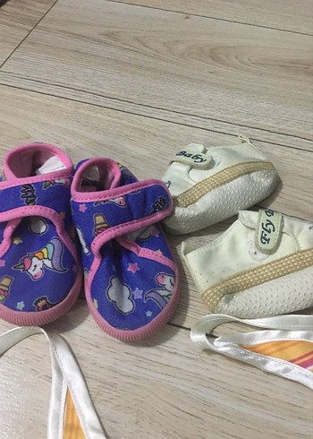 Renkli Çizgili Bebek Önlüğü - Görsel 3