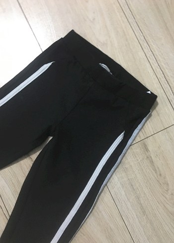 Kız Çocuk Siyah Gri Çizgili Tayt - Görsel 2