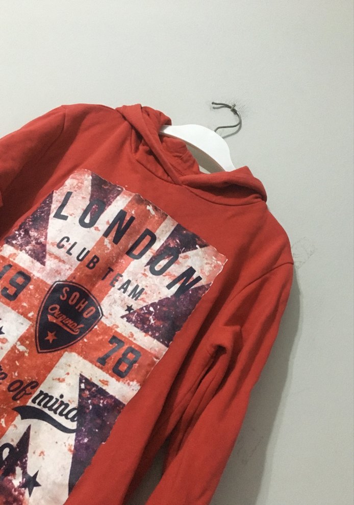 Kırmızı Kapüşonlu Erkek Sweatshirt - Görsel 2