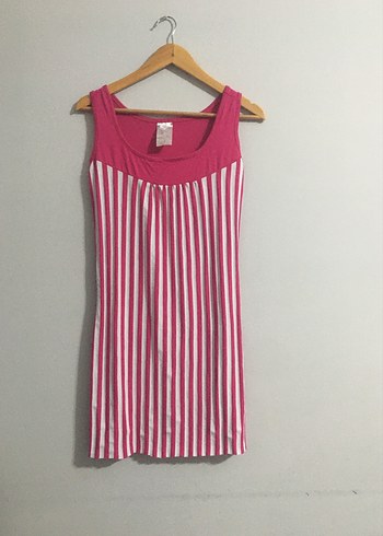 Pembe Çizgili Kolsuz Midi Elbise