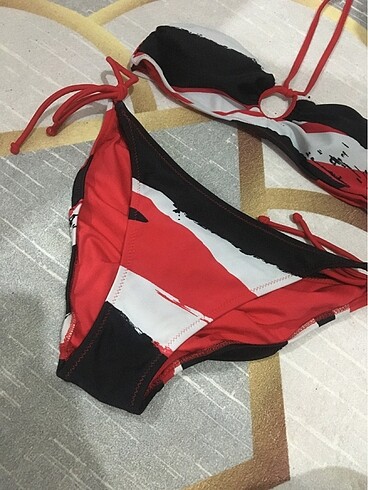 Diğer Bikini