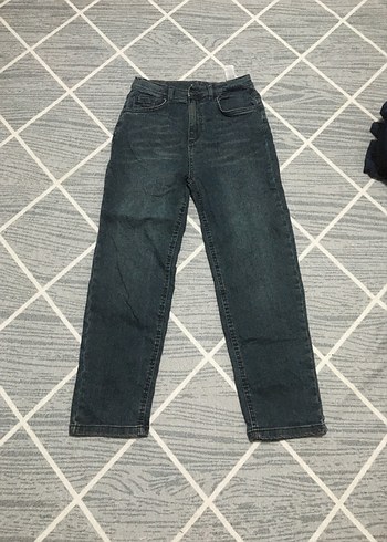 Gri Kemerli Kot Pantolon