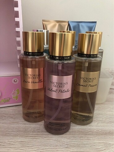 Victoria?s Secret Vücut Spreyi Body Mist