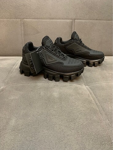 37 Beden siyah Renk Prada Cloudbust Thunder Siyah Sneaker