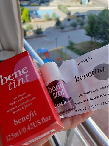 Benefit benetint tint kırmızı pembe bordo allık ruj dudak yağı n