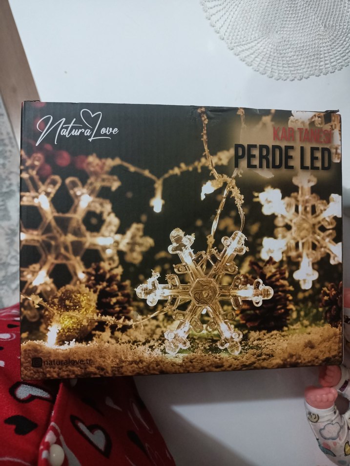 Beyaz Kar Tanesi ve Yıldız Işıklı Dekor - Görsel 5