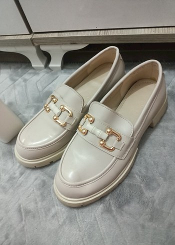 Beyaz Tokalı Kadın Blok Topuklu Loafer - Görsel 3