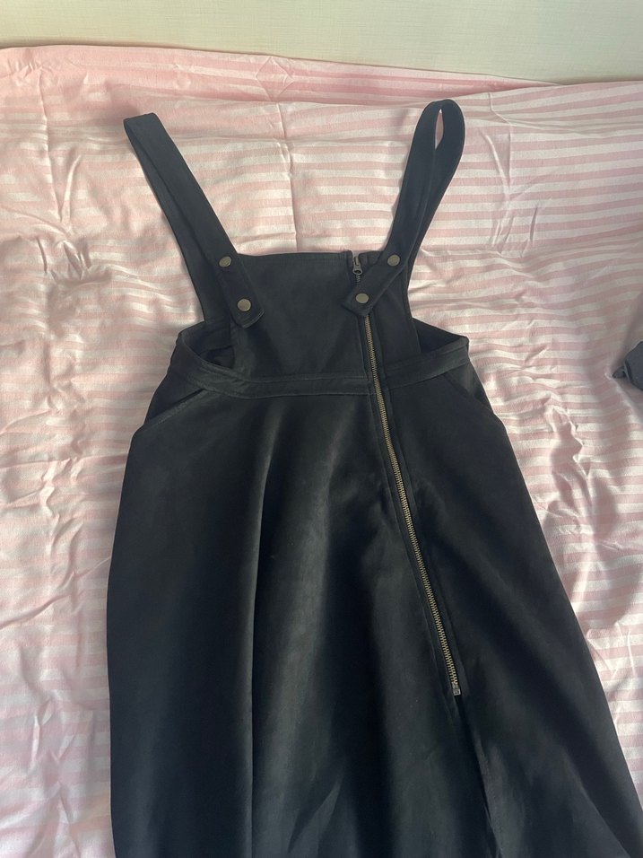 Siyah kadifemsi elbise - Görsel 5