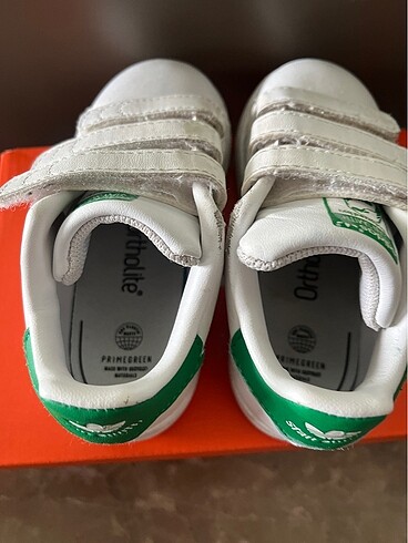 24 Beden beyaz Renk Adidas 24 numara ayakkabı