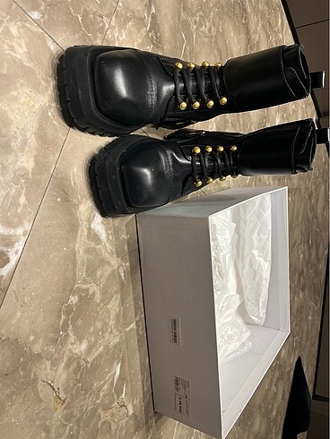 38 Beden Balmain paris bot