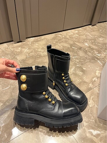 Balmain paris bot