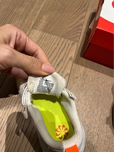 26 Beden Nike çocuk spor ayakkabısı